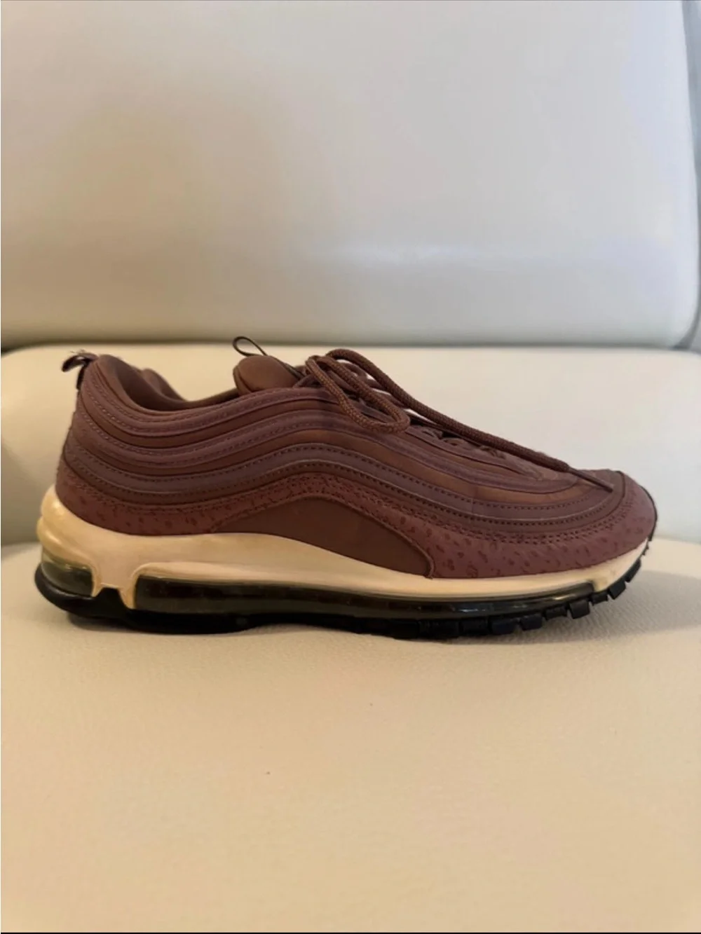 NIKE WOMEN’S AIR MAX 97
